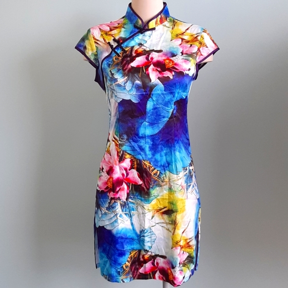 Colorful floral digital print qipao mini dress - Picture 1 of 9